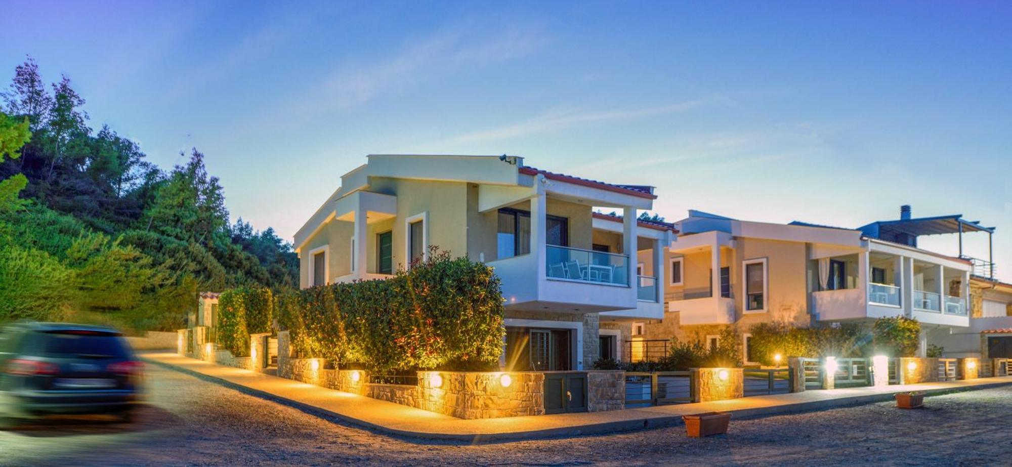 Elpiniki Luxury *