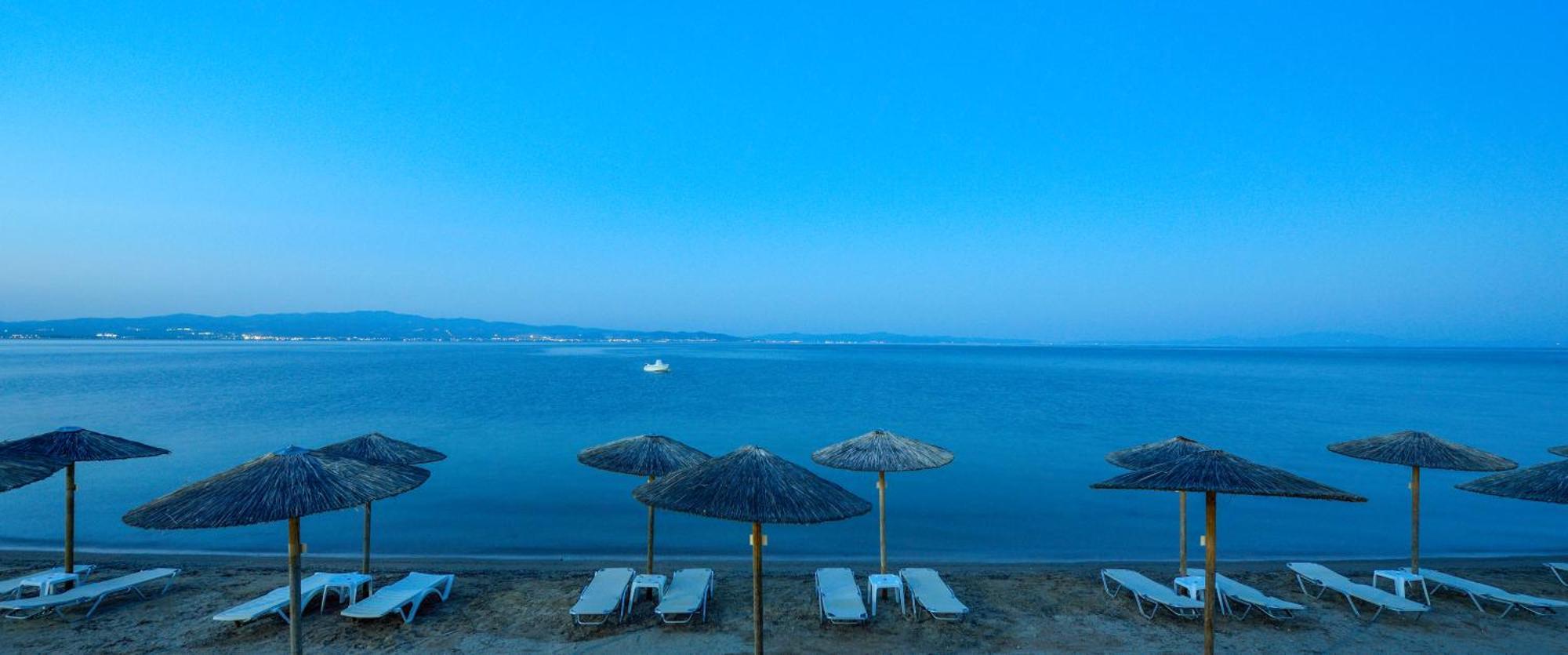 Elpiniki Luxury Apartamento Nea Poteidaia
